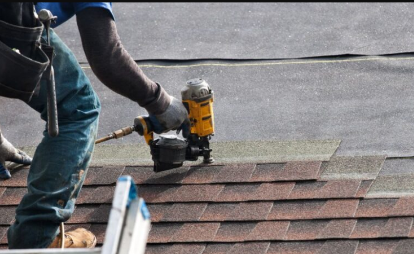 What Are the Common Signs That My Roof Needs Repair?