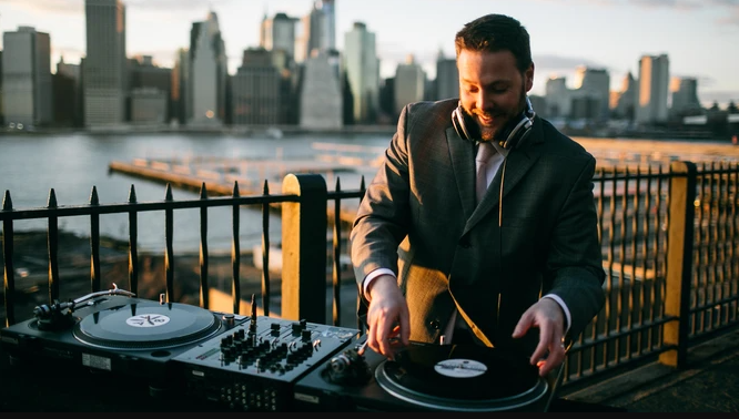 Why Is There a Rise In Demand for Jewish DJs In NYC? 