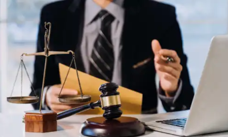 Personal Injury Lawyer in Houston, Texas: Truck Accident Claims Involving Commercial Drivers