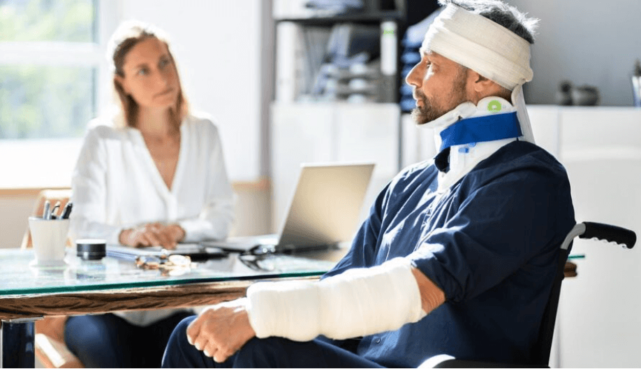 What Steps to Take Immediately After a Personal Injury Incident