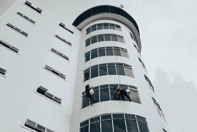 Understanding Commercial Facility Services and Their Scope