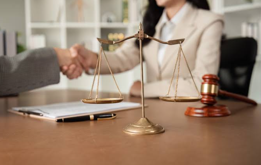 What to Know Before Applying for Legal Funding During a Case