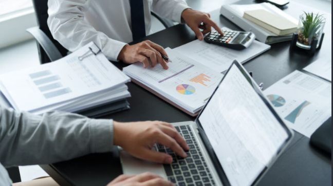 How Accounting And Tax Firms Blend Compliance And Strategy Year Round